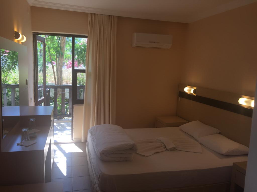On Hotel Adrasan Luaran gambar